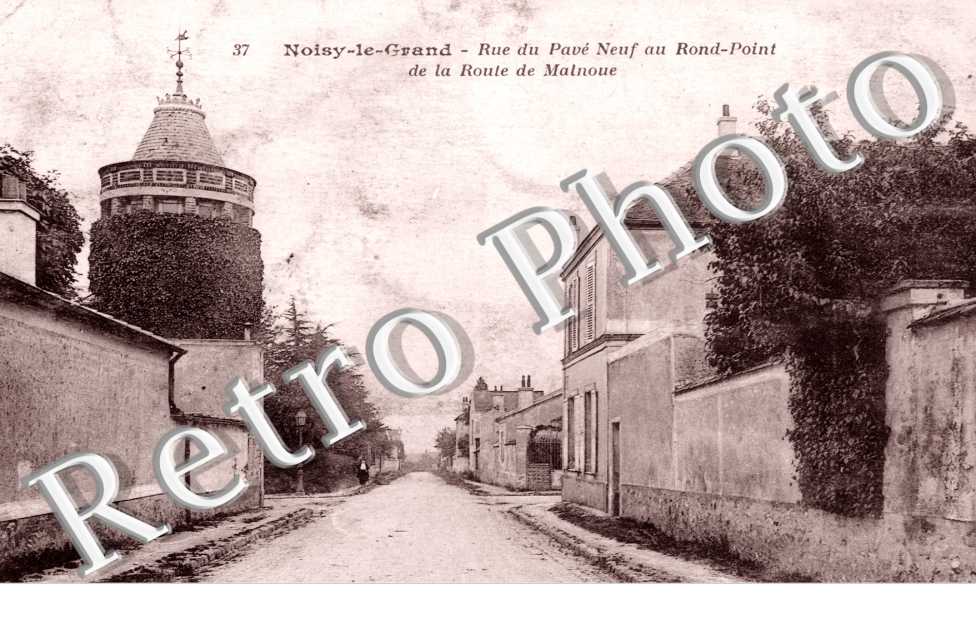 Rue du Pave Neuf au Rond Point de la Route de Malnoue