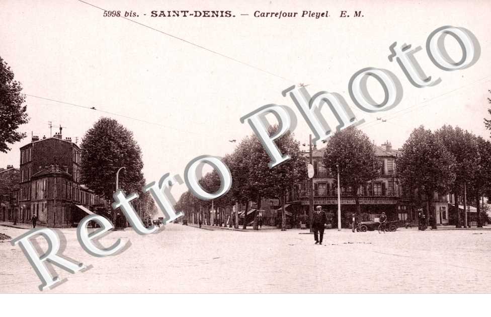 Carrefour Pleyel