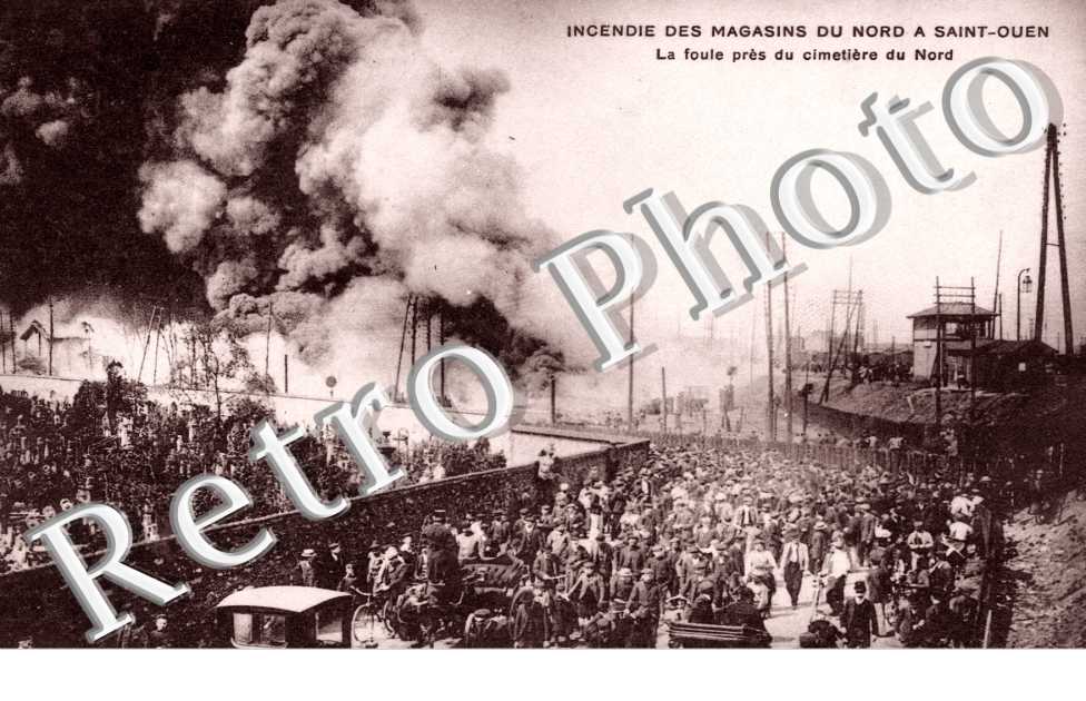 Incendie des Magasins du Nord, la Foule