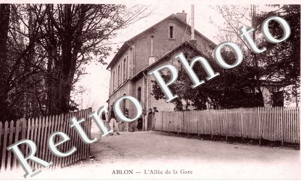 L'allee de la gare