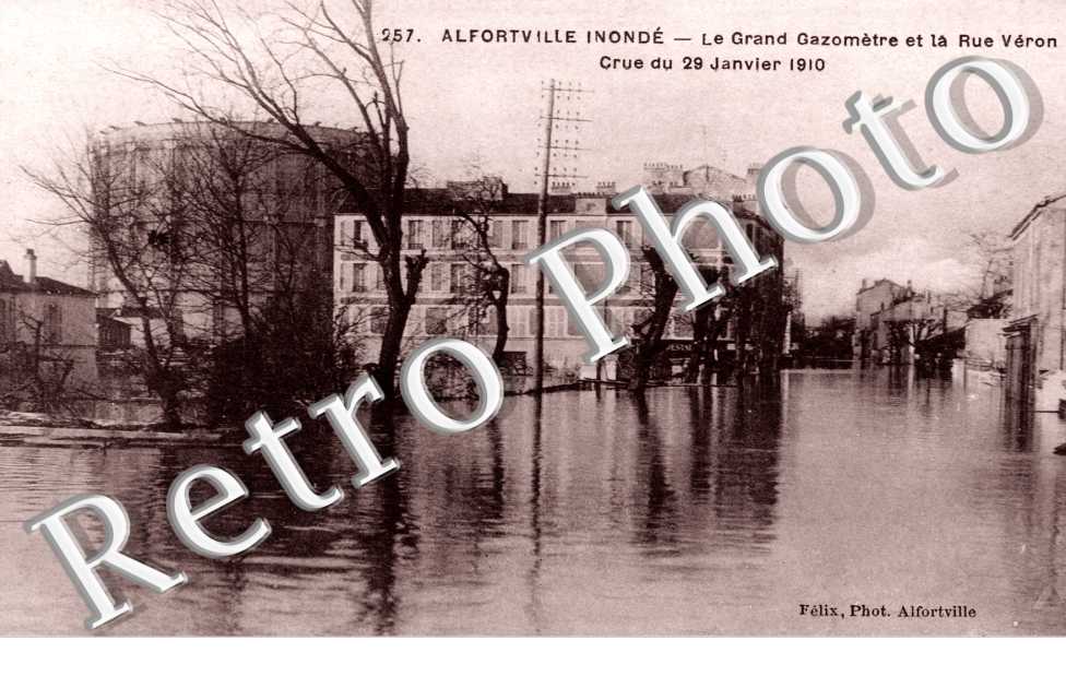 la Rue Veron Crue de la Seine 1910, Grand Gazometre