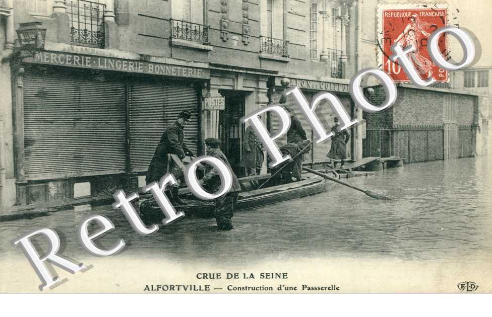 Crue de la Seine 1910, Construction d'une passerelle