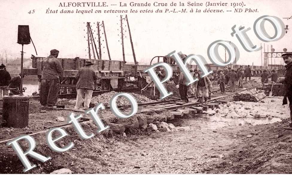 Les Voies de la P.L.M a la Decrue, 1910