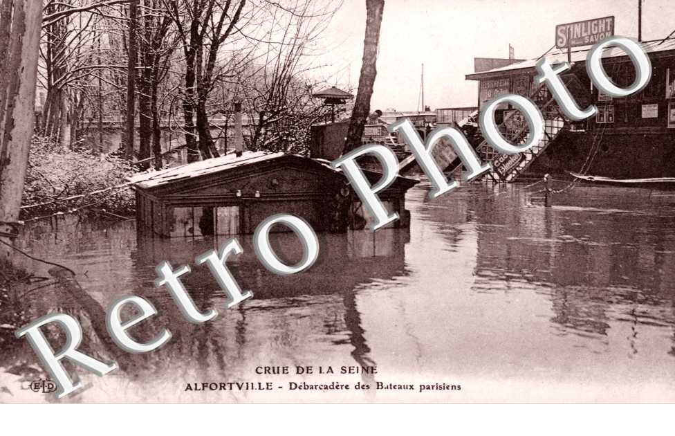 Inondations 1910, Debarcadere des Bateaux Parisiens