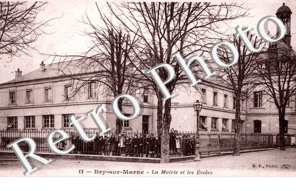 La Mairie et les Ecoles