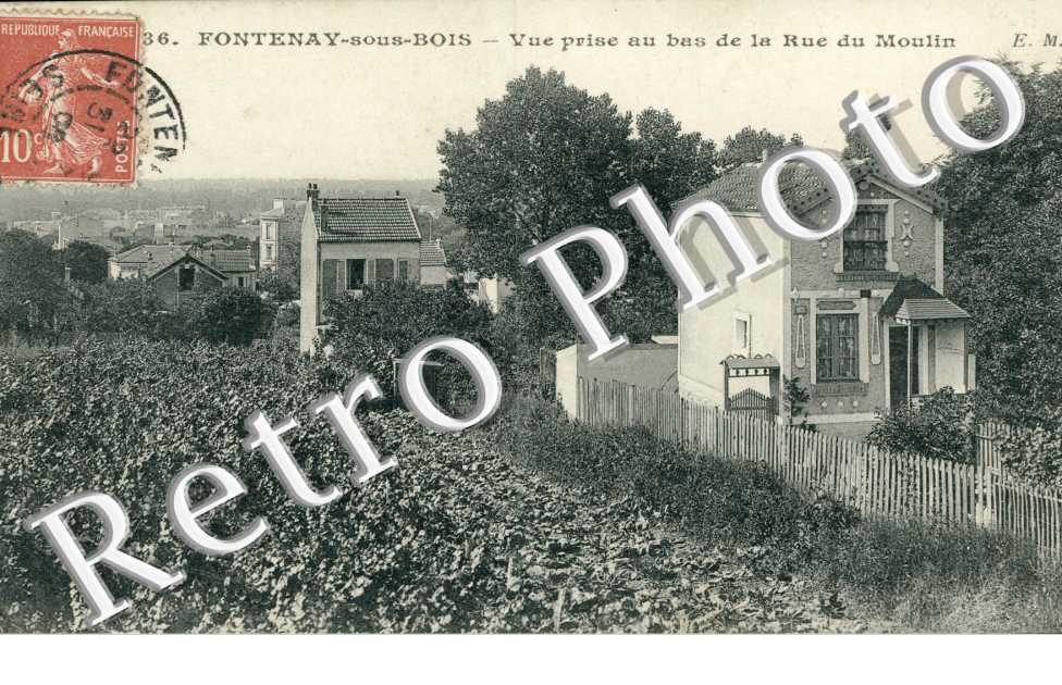 Vue prise de la Rue du Moulin