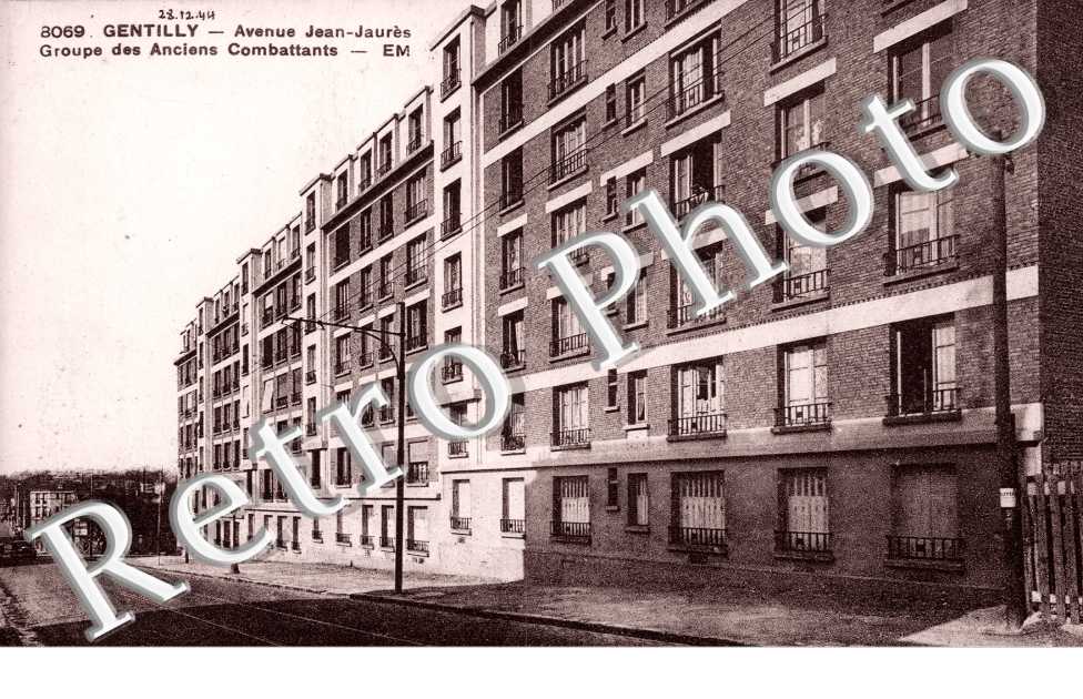 Angle Jean Jaures - groupe des anciens combattants