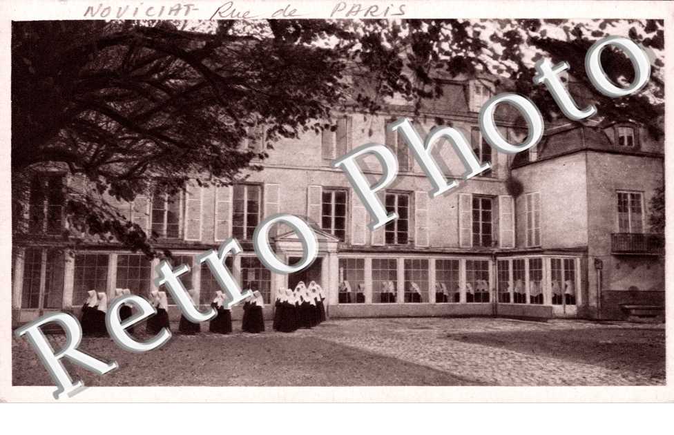 Le Noviciat 68 rue de Paris  -  Le chateau du Parangon