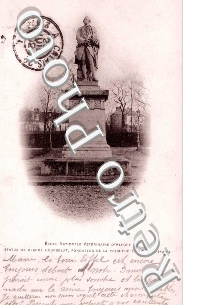 Ecole Nationale Veterinaire, Statue de Claude Bourgelat