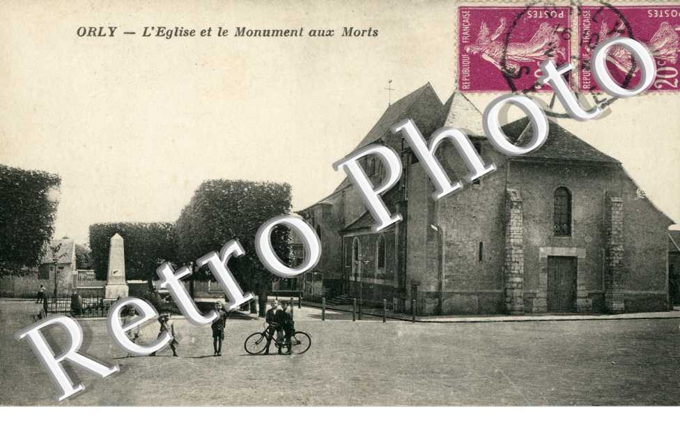 L'Eglise et le Monument aux Morts