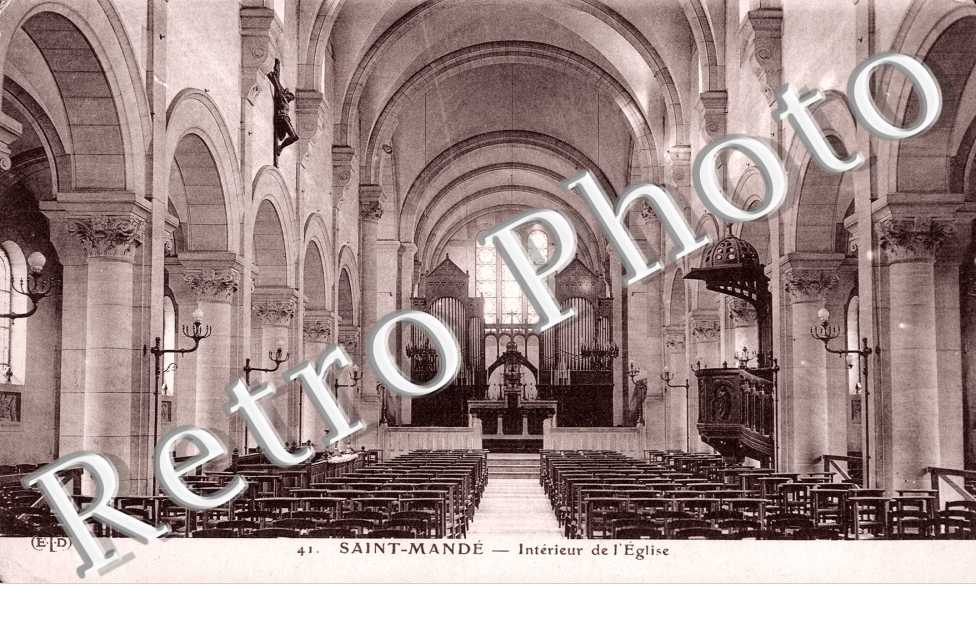 Interieur de l'Eglise