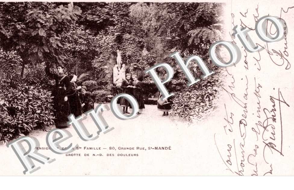 ionnat de la  Sainte famille - 80 Grande rue - grotte de N.-D des Douleurs