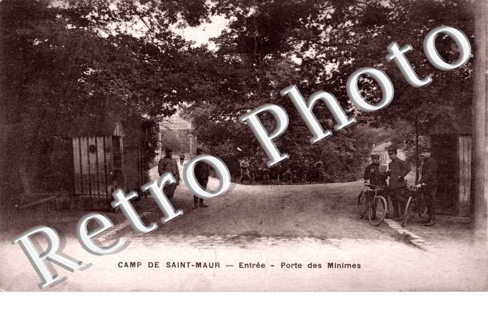 Camp - Entree porte des minimes