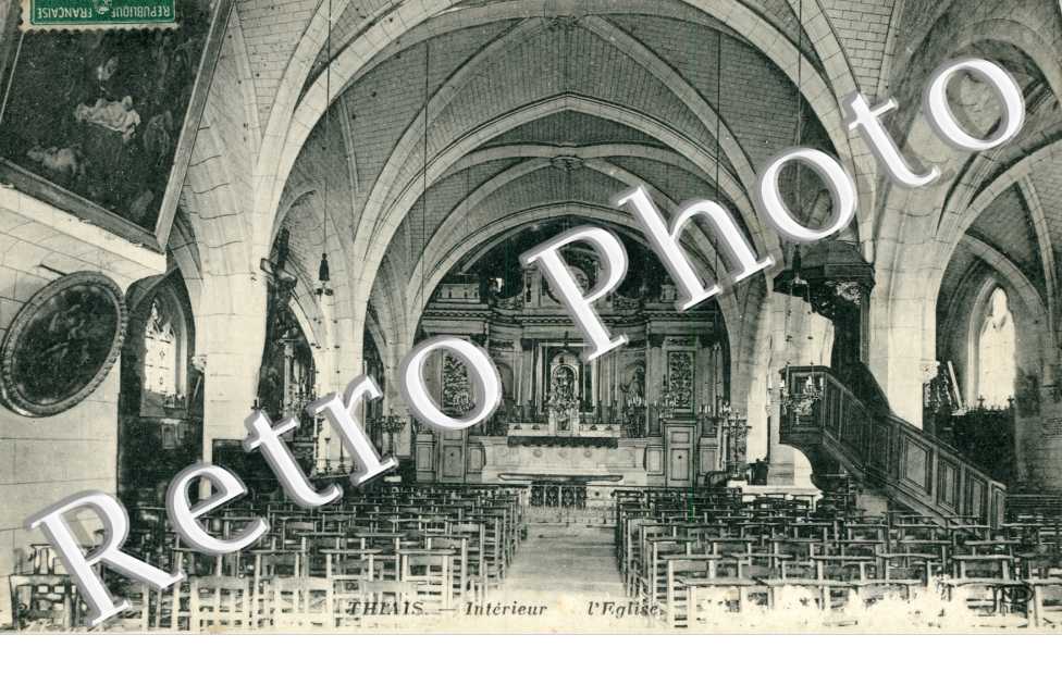 interieur de l'eglise