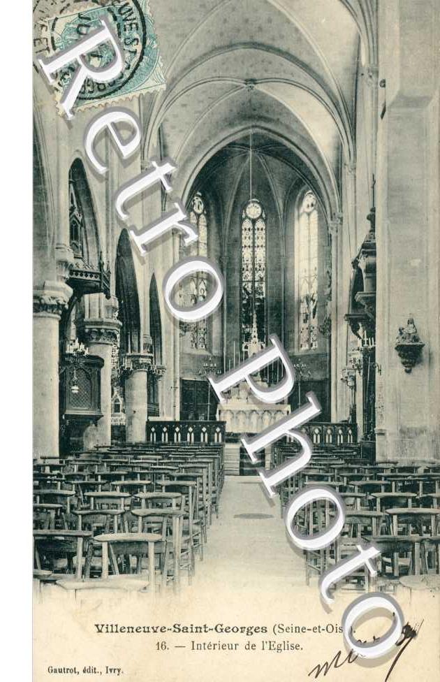Interieur de l'Eglise