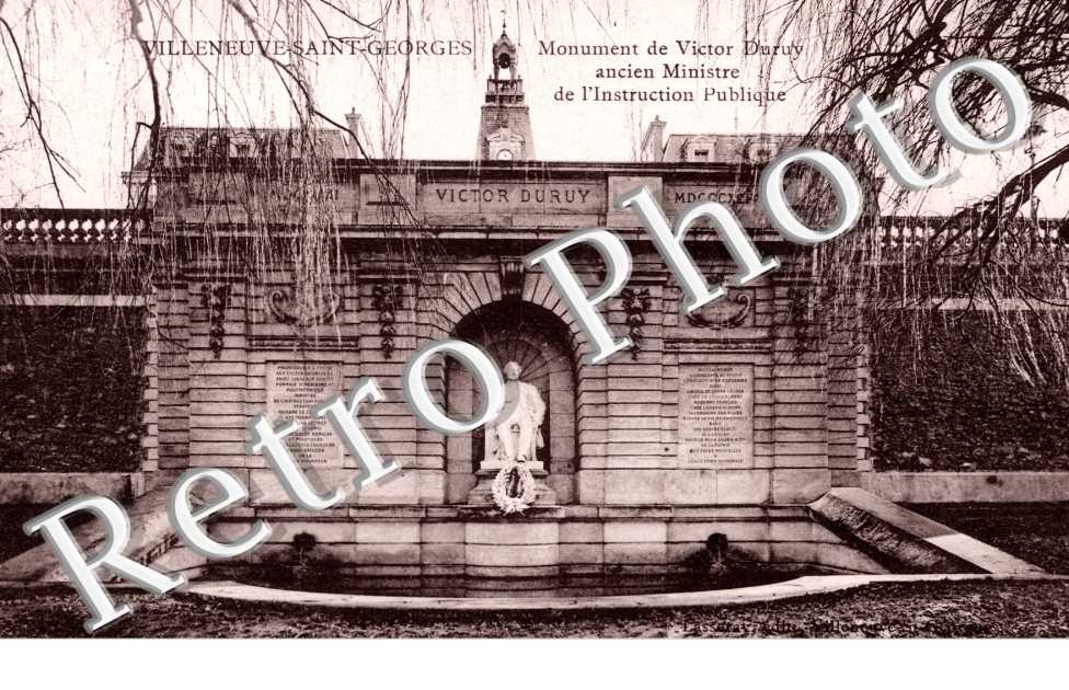 Monument de Victor Duruy