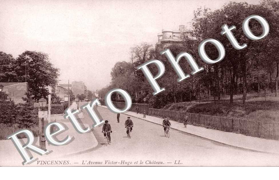 Avenue Victor Hugo et le Chateau