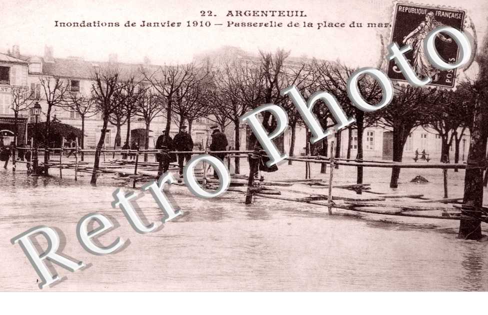 Inondations 1910, Passerelle de la Place du Marche