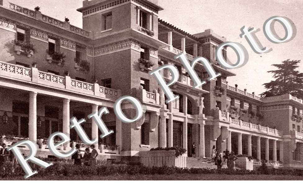 Le College Feminin, le Palais Scolaire