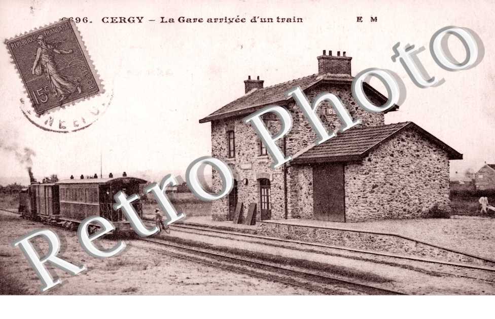 La Gare arrivee d'un train