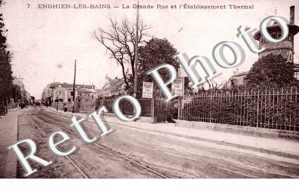 La Grande Rue et l'Etablissement Thermal