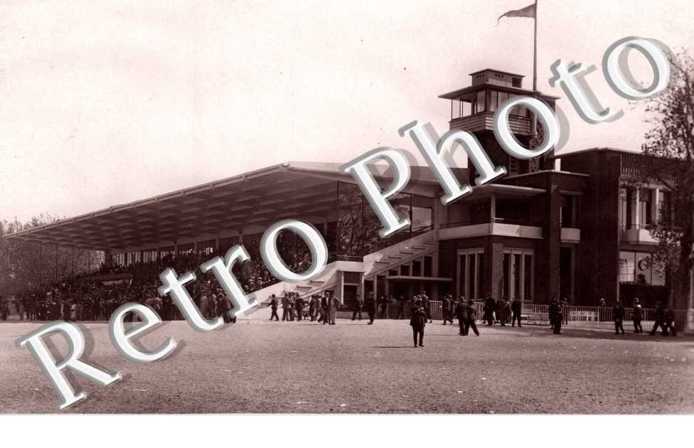 Les Tribunes de l'Hippodrome