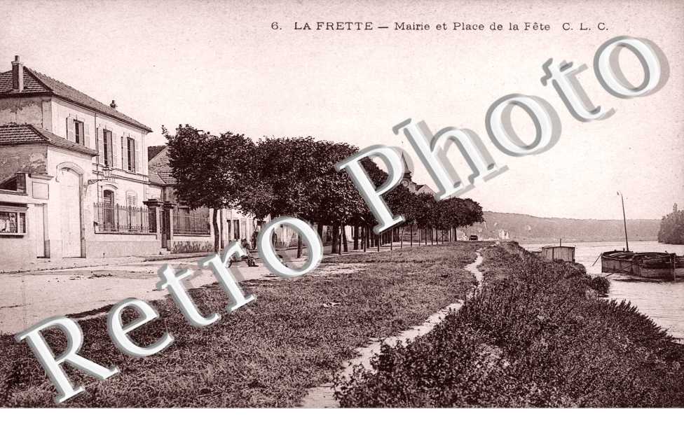 Mairie et Place de la Fête
