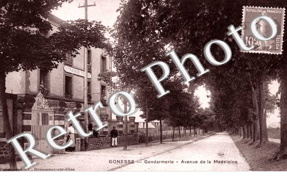 avenue de la Madeleine et gendarmerie