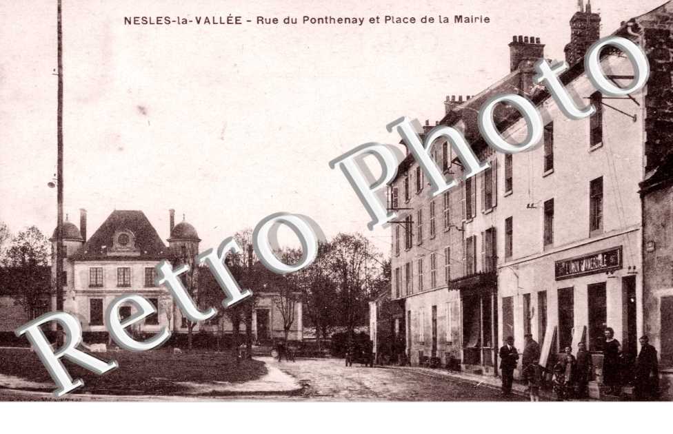 Rue du Ponthenay et Place de la Mairie