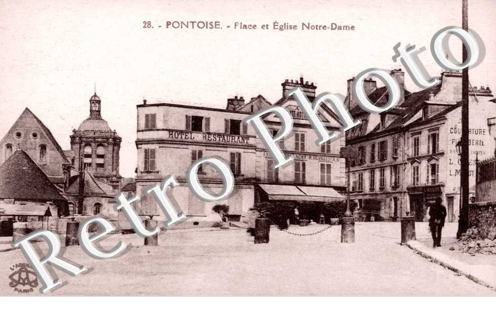 Place et L'Eglise Notre Dame