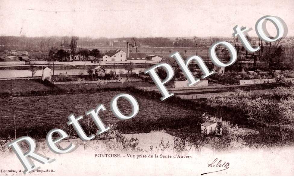 Vue prise de la Sente d'Auvers