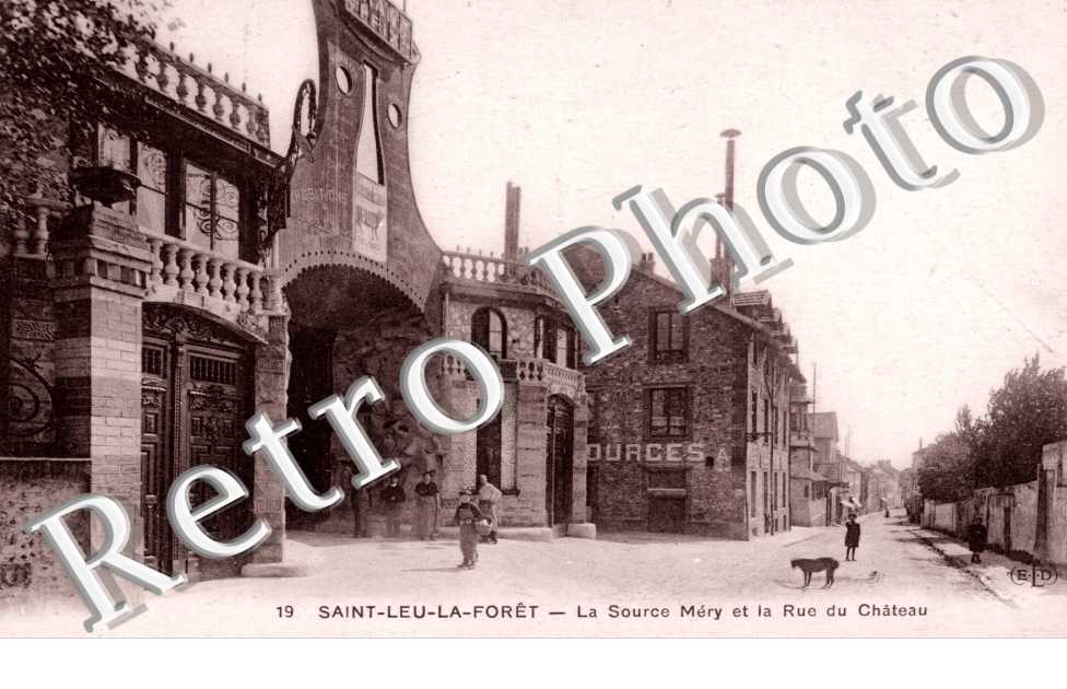 La Source Mery et la Rue du Chateau