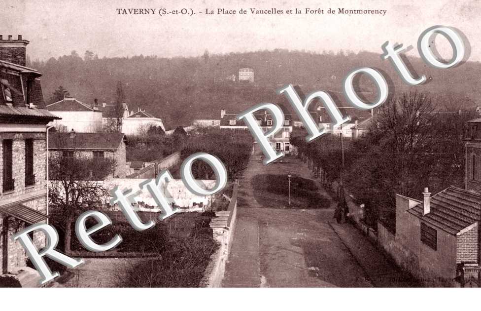 Place de Vaucelles et la Foret de Montmorency