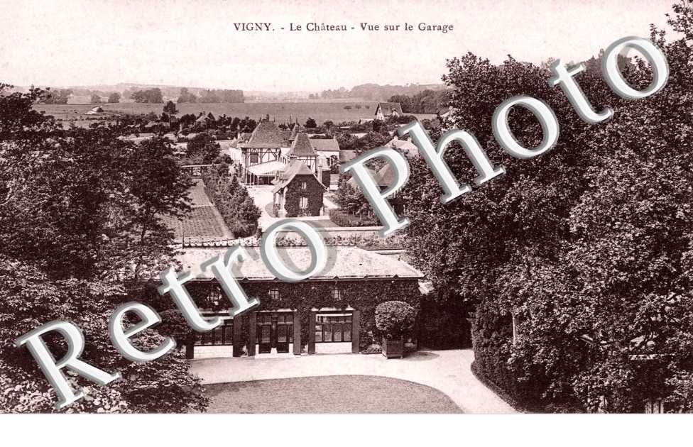 Le Chateau, Vue sur le Garage