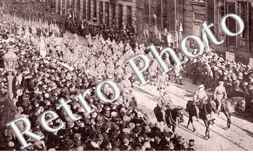 Entree du roi et des troupes alliees 22 nov 1918  - troupes ecossaises