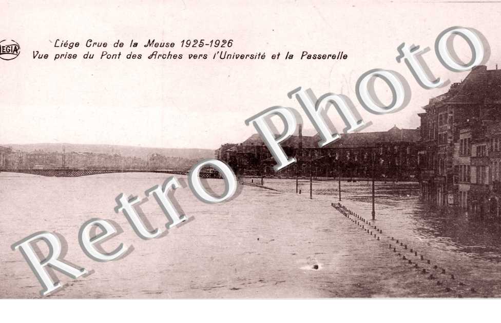 Crue de la Meuse - l'universite et la Passerelle