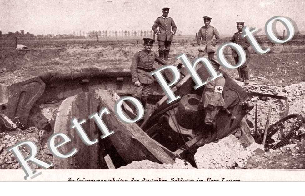 Aufraumungsarbeiten der deutschen Soladaten im fort Loucin