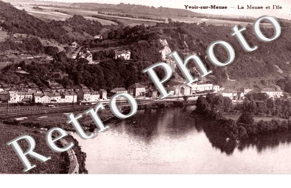 Yvoir-sur-Meuse, la Meuse et l'Ile