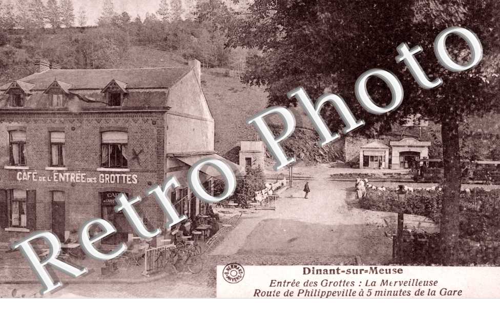 Cafe de l'entree des Grottes