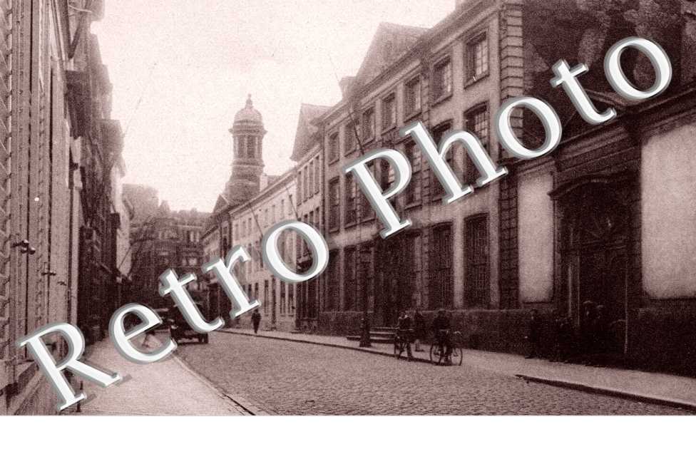Tribunal de commerce et rue de la Chapelle