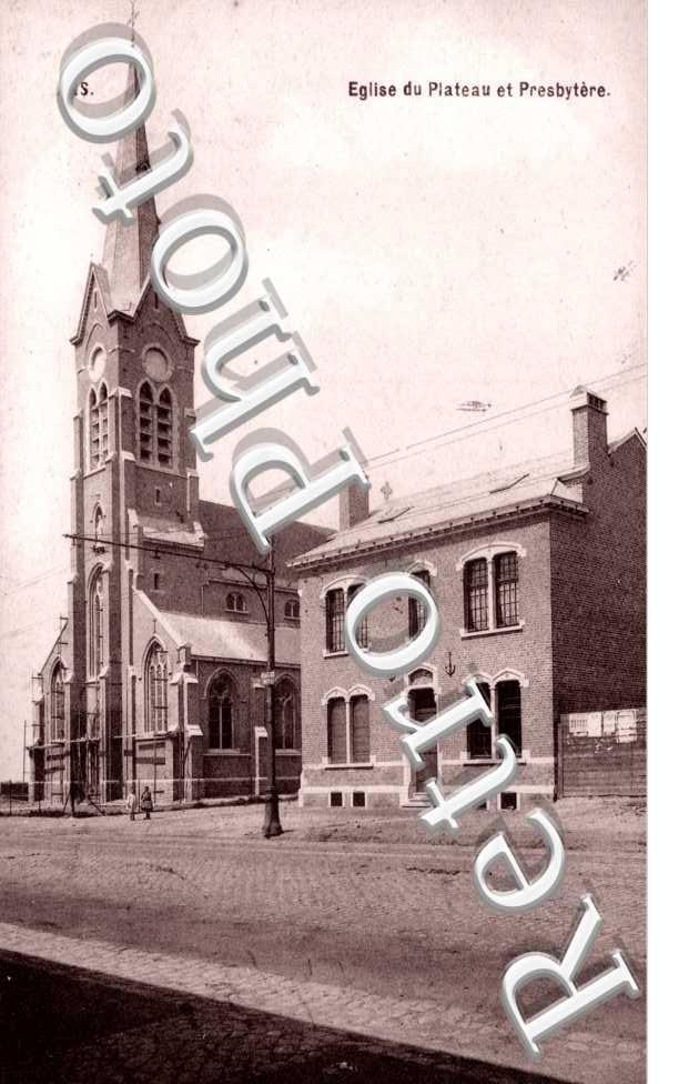 Eglise du Plateau et Presbytere