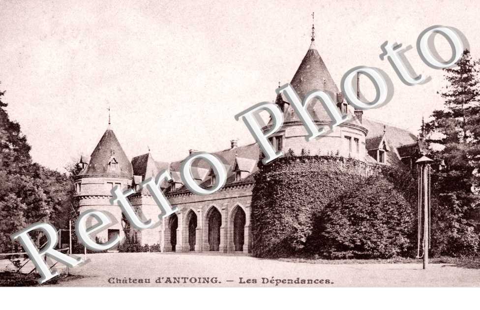 Le chateau - les dependances