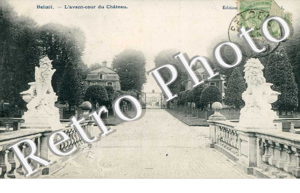 L'Avant Cour du Chateau