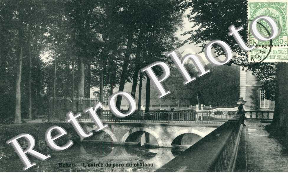 L'Entree du Parc du Chateau