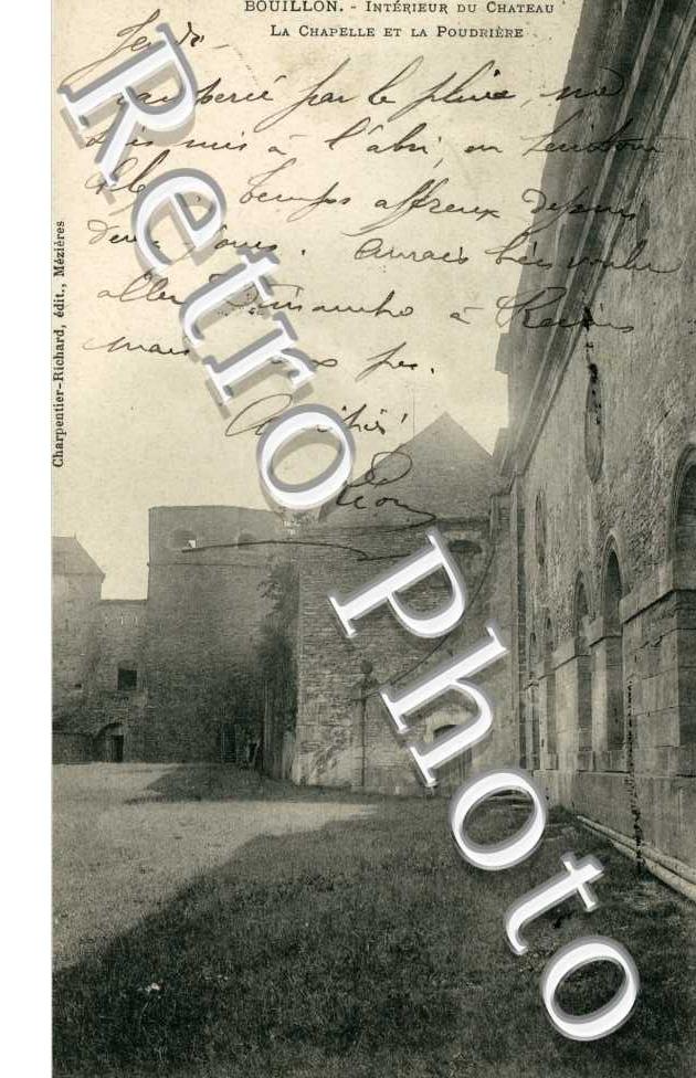 Iterieur du Chateau - La Chapelle et la Poudrière