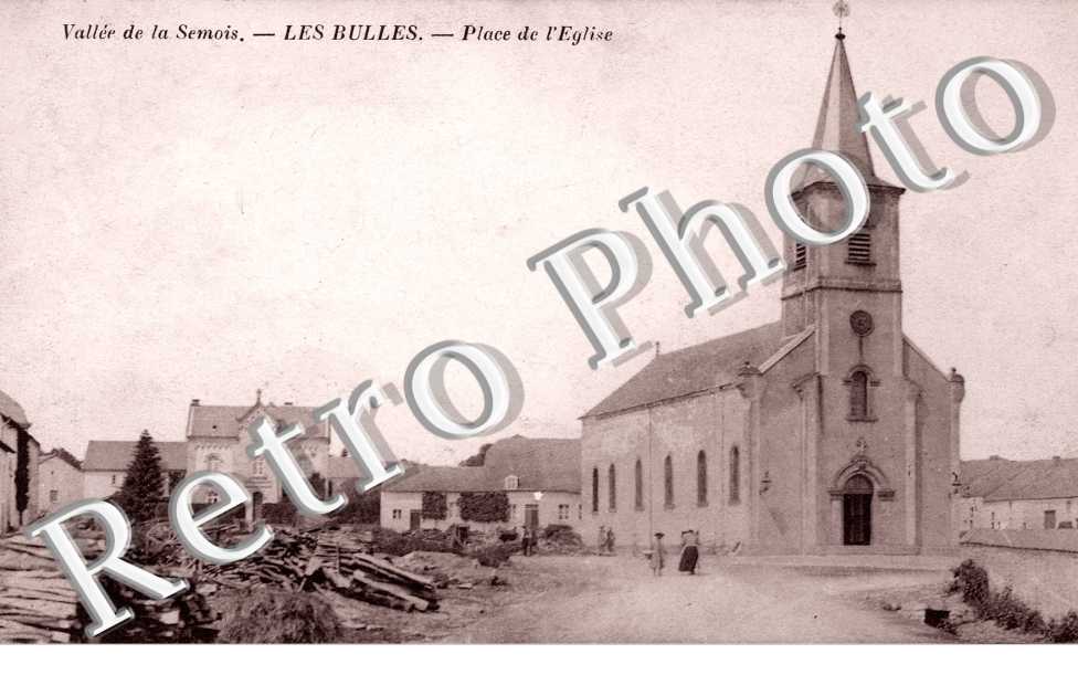 Vallee de la Semois, Les Bulles, Place de l'Eglise