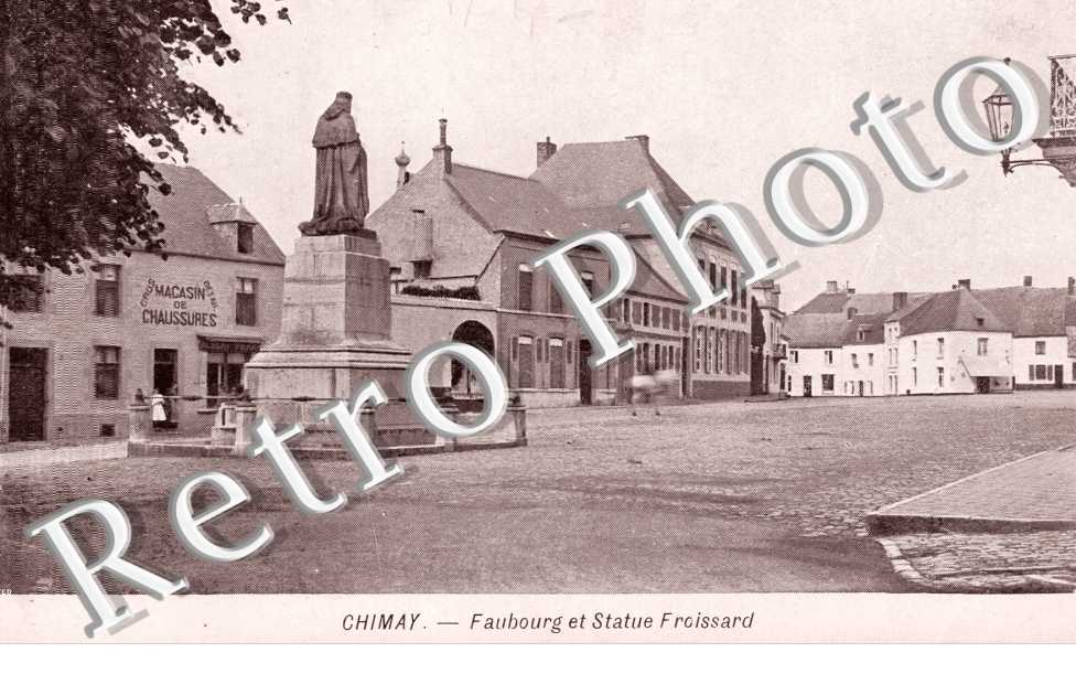 Faubourg et statue Froissard