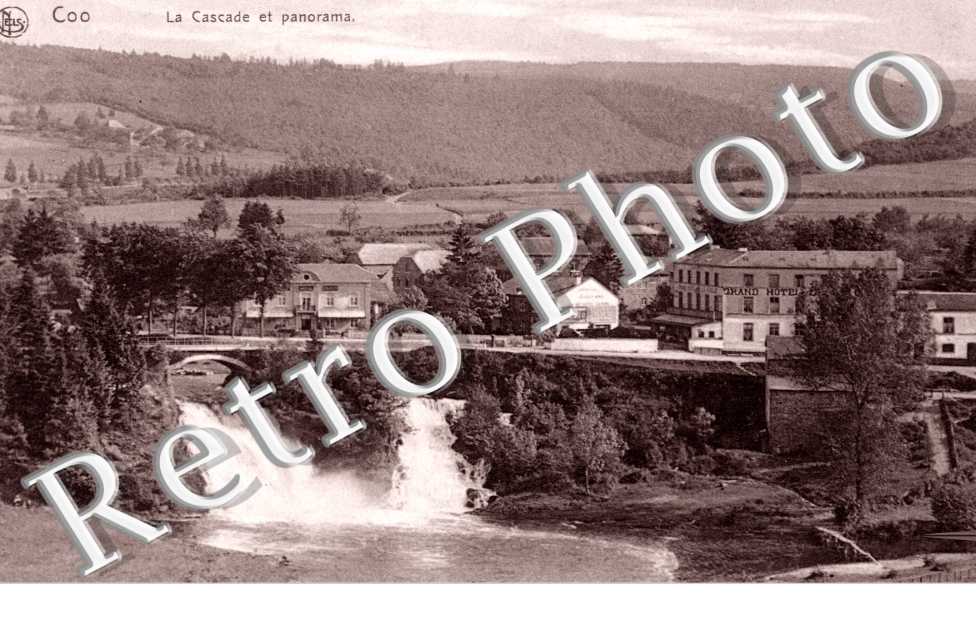 La cascade et panorama