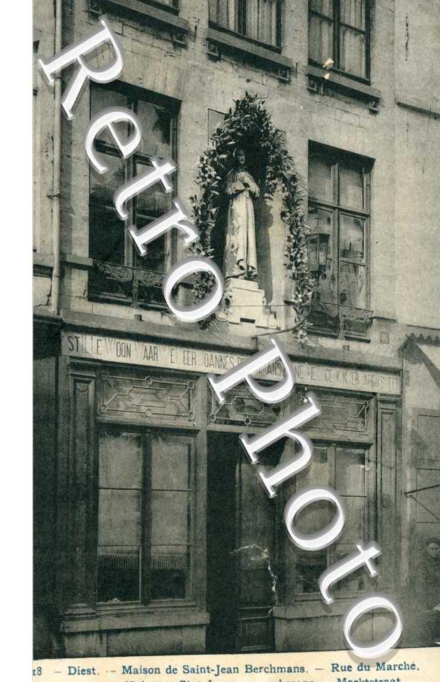 Maison de Saint-jean Berchmans - rue du marche