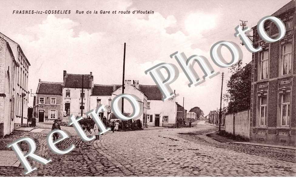 Rue de la Gare et route d'Houtain